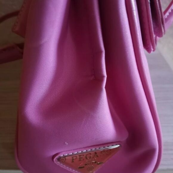 Pegaso Women's Pink Nylon Faux Leather Purse Handb - Picture 3 of 11